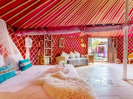 De Arrieta Village - Yurts And Stone - Shared Pool - Walking Distance To Arrieta - Eco Friendly Rezort Tabayesco