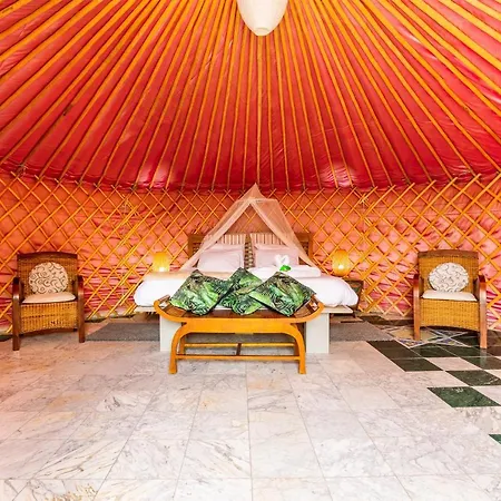 De Arrieta Village - Yurts And Stone - Shared Pool - Walking Distance To Arrieta - Eco Friendly Rezort *