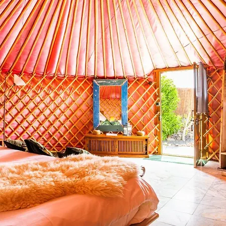 Rezort De Arrieta Village - Yurts And Stone - Shared Pool - Walking Distance To Arrieta - Eco Friendly