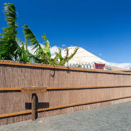 Rezort De Arrieta Village - Yurts And Stone - Shared Pool - Walking Distance To Arrieta - Eco Friendly *