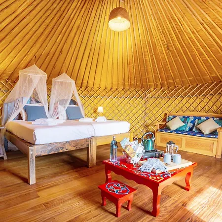 De Arrieta Village - Yurts And Stone - Shared Pool - Walking Distance To Arrieta - Eco Friendly Rezort Tabayesco