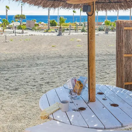 De Arrieta Village - Yurts And Stone - Shared Pool - Walking Distance To Arrieta - Eco Friendly Rezort Tabayesco