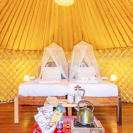 De Arrieta Village - Yurts And Stone - Shared Pool - Walking Distance To Arrieta - Eco Friendly Rezort Tabayesco