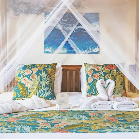 Rezort De Arrieta Village - Yurts And Stone - Shared Pool - Walking Distance To Arrieta - Eco Friendly *