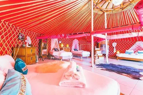 De Arrieta Village - Yurts And Stone - Shared Pool - Walking Distance To Arrieta - Off Grid Resort 3*