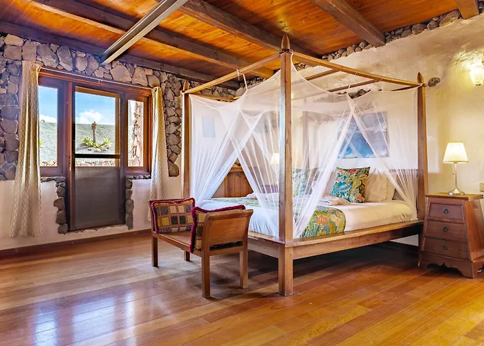 De Arrieta Village - Yurts And Stone - Shared Pool - Walking Distance To Arrieta - Off Grid 3*